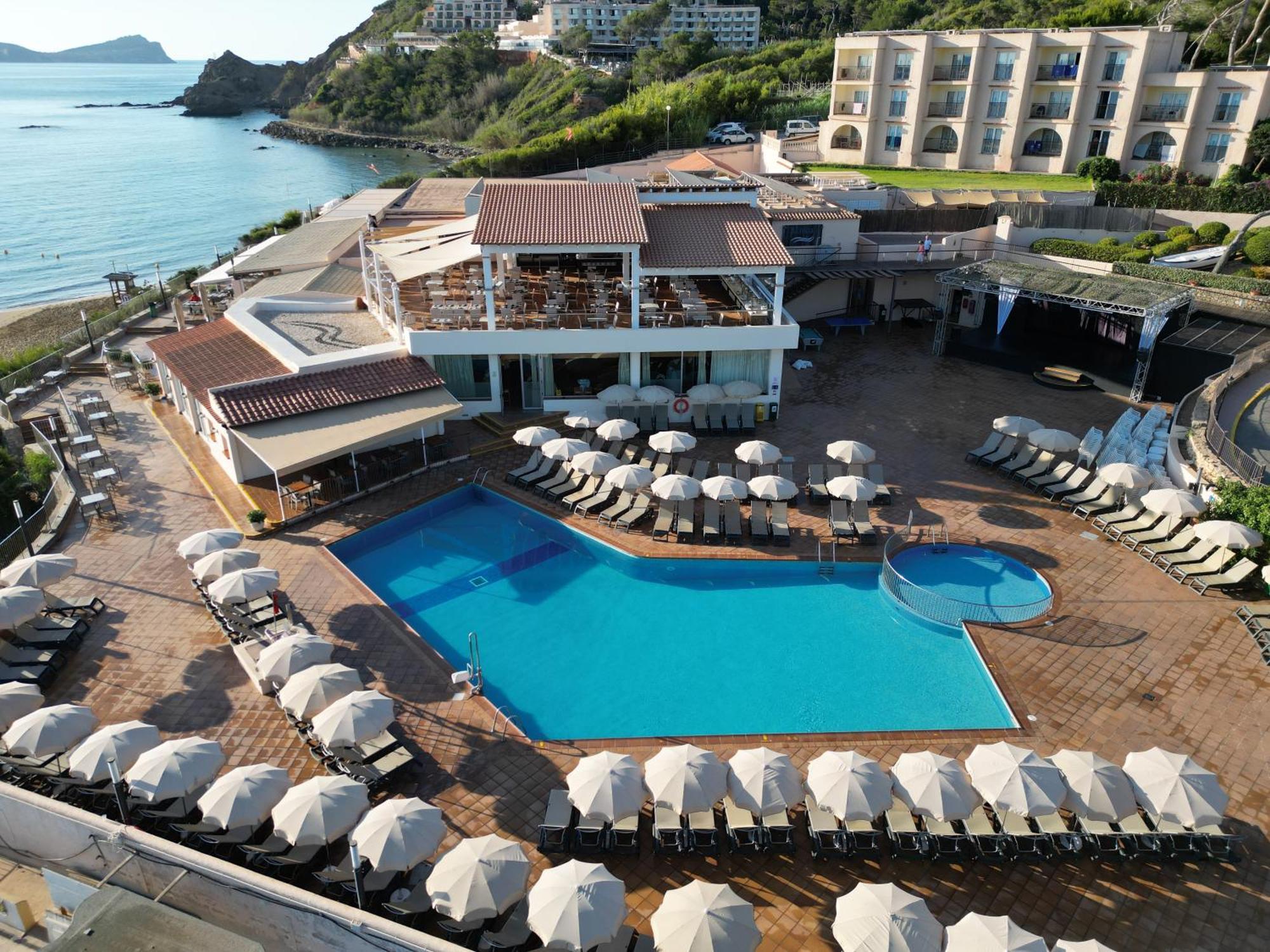因维萨卡拉布兰卡俱乐部酒店 Playa DPlaya Des Figueral 外观 照片
