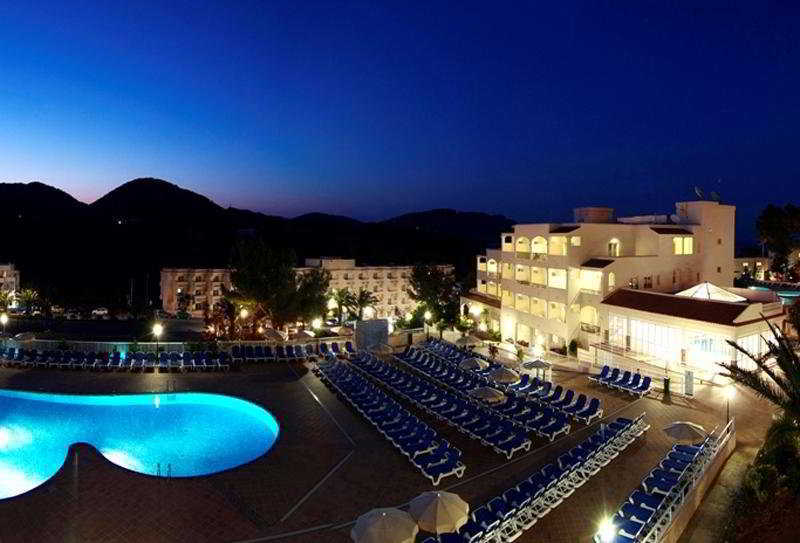 因维萨卡拉布兰卡俱乐部酒店 Playa DPlaya Des Figueral 设施 照片