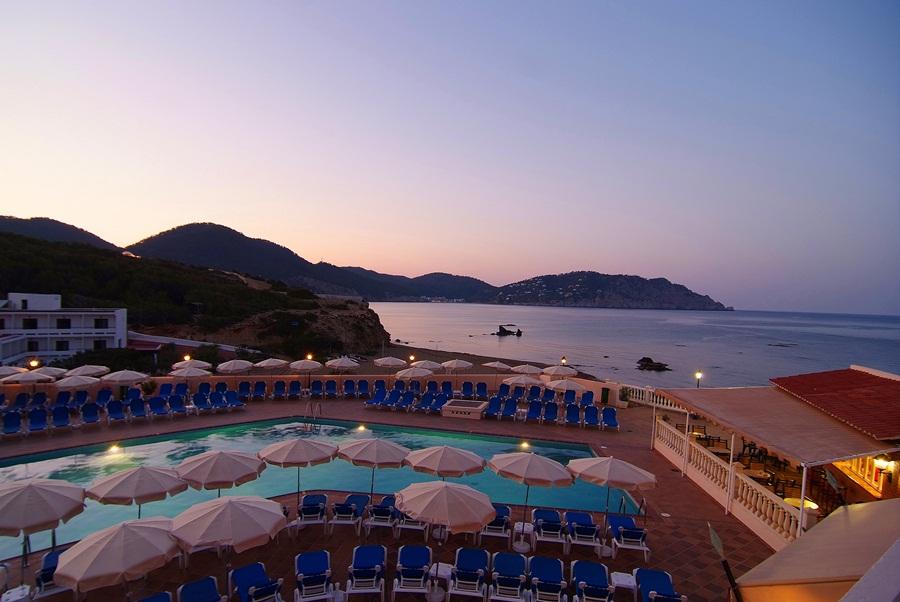 因维萨卡拉布兰卡俱乐部酒店 Playa DPlaya Des Figueral 设施 照片
